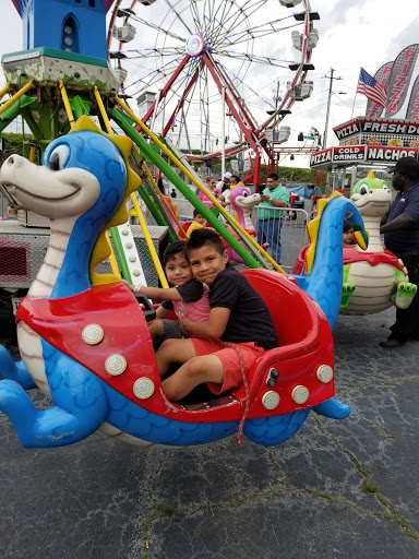 Shopping Mall «Lakeshore Mall», reviews and photos, 150 Pearl Nix Pkwy, Gainesville, GA 30501, USA