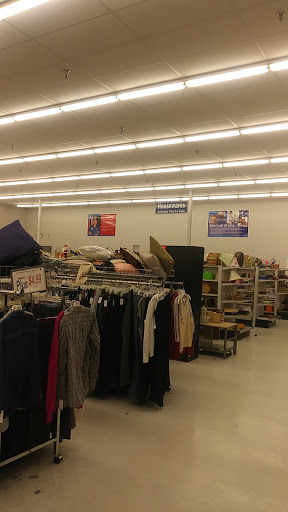 Thrift Store «Bellevue Goodwill Store», reviews and photos