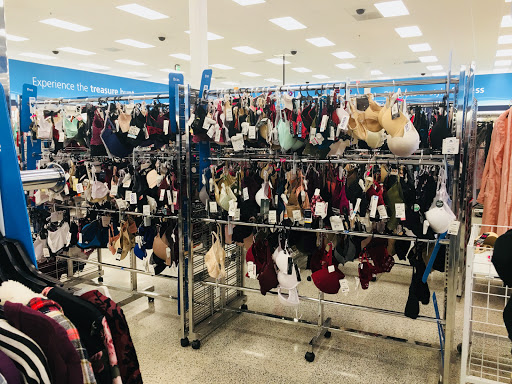 Clothing Store «Ross Dress for Less», reviews and photos, 3129 Market Center Drive, Morrisville, NC 27560, USA