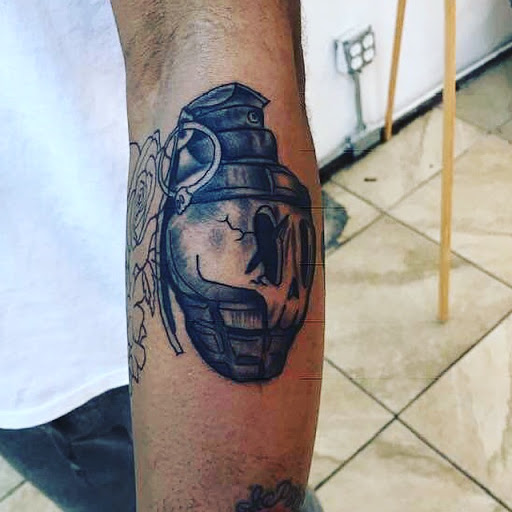 Tattoo Shop «Unlimited Mind Tattoo», reviews and photos, 1121 Texas Ave, Texas City, TX 77590, USA