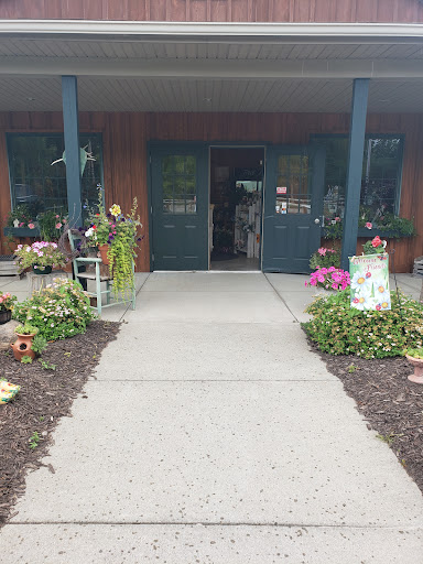 Produce Market «Rush Vegetables», reviews and photos, 2120 Eagle Harbor Waterport Rd, Albion, NY 14411, USA