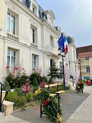 Mairie à Saint-Leu-la-Forêt