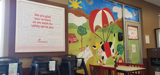 Fast Food Restaurant «Chick-fil-A», reviews and photos, 8040 N Blackstone Ave, Fresno, CA 93720, USA