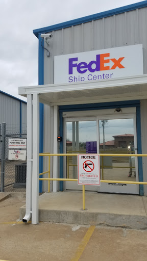 Shipping and Mailing Service «FedEx Ship Center», reviews and photos, 1400 EW Martin Dr, Conway, AR 72032, USA