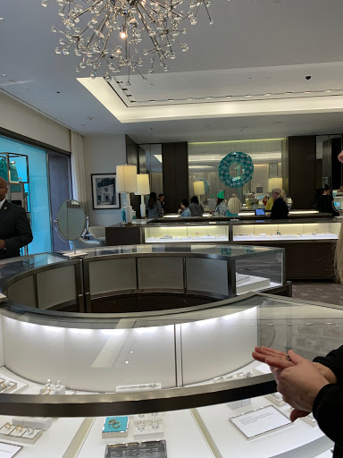 Jewelry Store «Tiffany & Co.», reviews and photos, 9200 Stony Point Pkwy, Richmond, VA 23235, USA