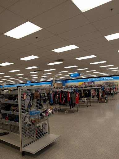 Clothing Store «Ross Dress for Less», reviews and photos, 3384 Cobb Pkwy NW, Acworth, GA 30101, USA