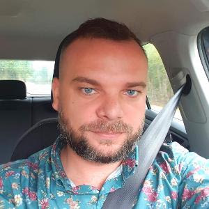 Mihai Parpauta - kinésithérapeute à Châtellerault à Châtellerault