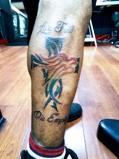 Tattoo Shop «Evolution Tattoo Shop», reviews and photos, 849 Chapel St, New Haven, CT 06510, USA