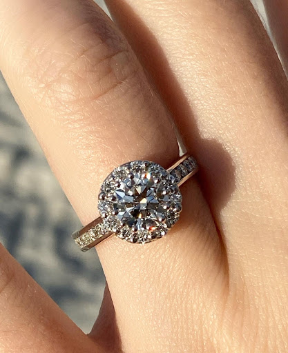 Jeweler «Mavilo Wholesalers», reviews and photos, 3410 Henderson Blvd, Tampa, FL 33609, USA