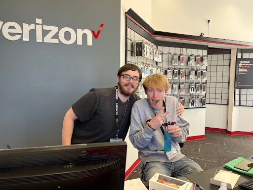 Cell Phone Store «Verizon Wireless - Cellular Plus», reviews and photos, 721 W Park St, Livingston, MT 59047, USA