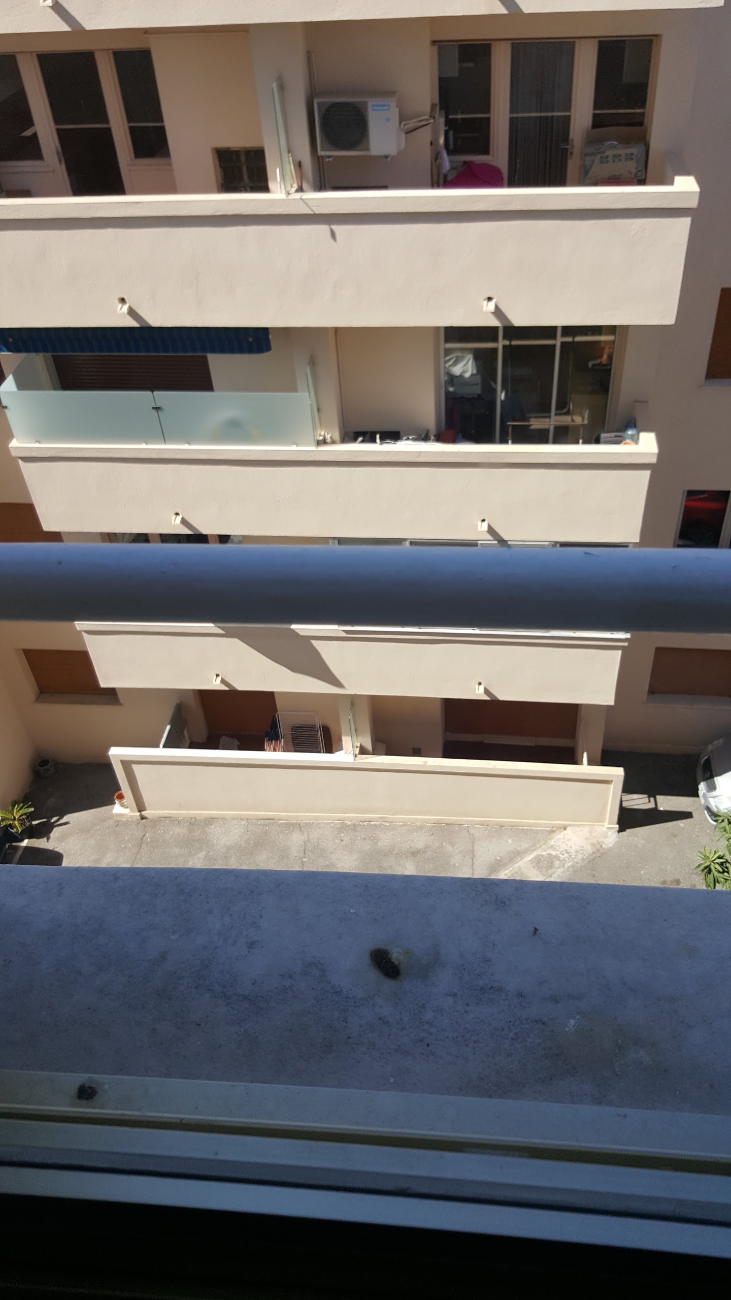 Photo n° 23 de l'avis de Raffles.u fait le 14/08/2017 à 14:06