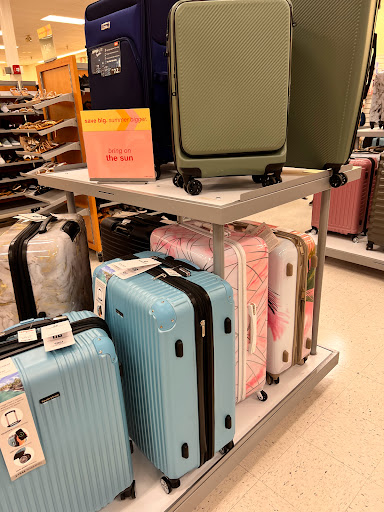 Department Store «T.J. Maxx», reviews and photos, 4121 Towne Center Dr, Louisville, KY 40241, USA