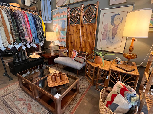 Vintage Clothing Store «Etoile Boutique», reviews and photos, 2424 E Robinson St, Orlando, FL 32803, USA