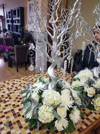 Florist «Battiste LaFleur Galleria», reviews and photos, 825 E Long St, Columbus, OH 43203, USA