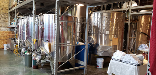 Winery «Stone Cliff Winery», reviews and photos, 600 Star Brewery Drive, Dubuque, IA 52001, USA