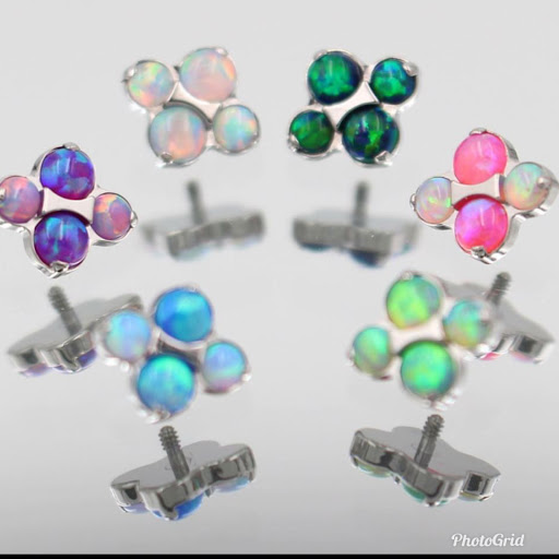 Tattoo Shop «Mr. Williams Tattoo Co.», reviews and photos, 216 E Main St, Tavares, FL 32778, USA