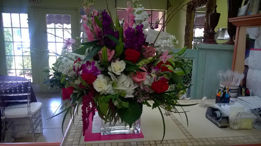 Florist «Country Club Flower Shop», reviews and photos, 820 W Lake Mary Blvd #101, Sanford, FL 32773, USA