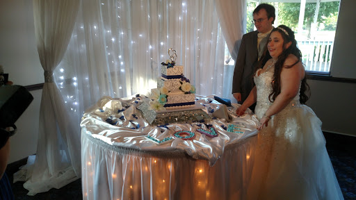 Golf Course «Chenoweth Golf Course & Banquet Facility», reviews and photos, 3087 Chenoweth Rd, Akron, OH 44312, USA