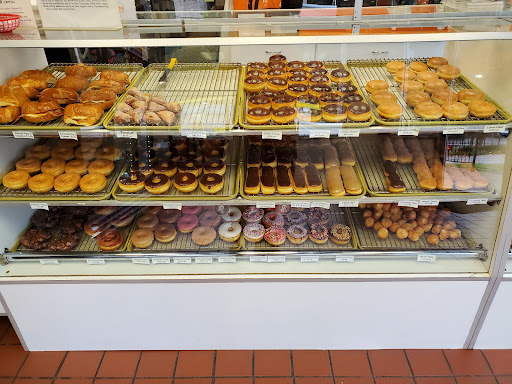 Donut Shop «Clifton Donut Shop», reviews and photos, 2317 Brownsboro Rd, Louisville, KY 40206, USA
