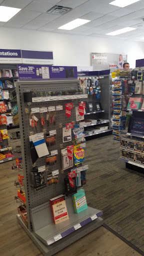 Print Shop «FedEx Office Print & Ship Center», reviews and photos, 18755 S Dixie Hwy Suite 57, Miami, FL 33157, USA