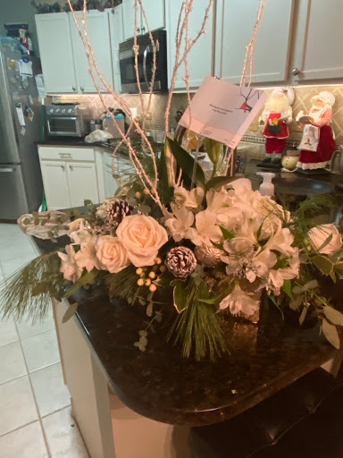 Florist «Lake Zurich Florist», reviews and photos, 34 E Main St, Lake Zurich, IL 60047, USA