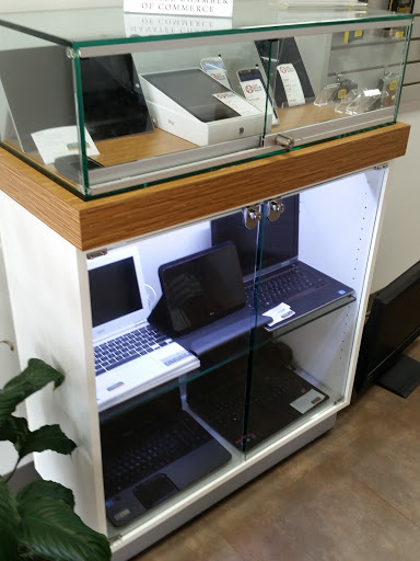 Mobile Phone Repair Shop «CPR Cell Phone Repair Sarasota», reviews and photos, 2831 University Pkwy, Sarasota, FL 34243, USA