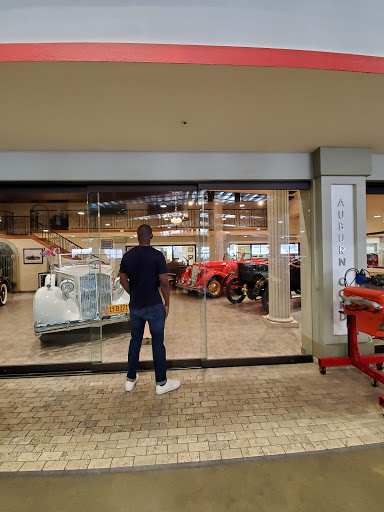 Event Venue «Automobile Driving Museum», reviews and photos, 610 Lairport St, El Segundo, CA 90245, USA