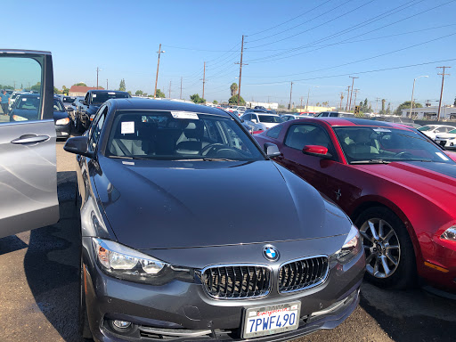 Used Car Dealer «The Lot Auto Sales», reviews and photos, 538 E Pacific Coast Hwy, Long Beach, CA 90806, USA