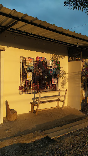 Opinii despre Tienda Luisana în Jipijapa - Tienda de ultramarinos