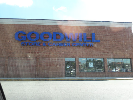 Thrift Store «Goodwill of North Georgia: Cartersville Store, Career Center and Donation Center», reviews and photos, 929 Joe Frank Harris Pkwy SE, Cartersville, GA 30120, USA