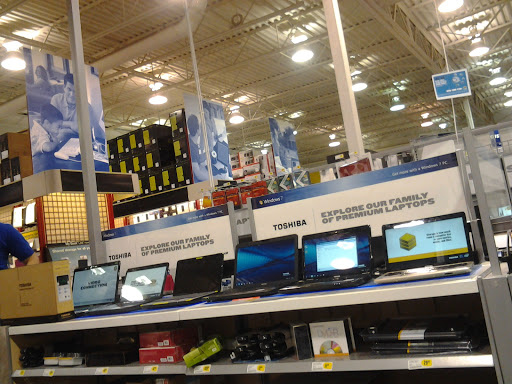 Electronics Store «Best Buy», reviews and photos, 19555 W Bluemound Rd, Brookfield, WI 53045, USA