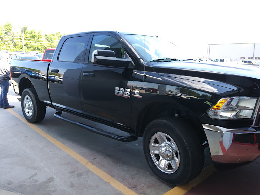 Car Dealer «Breeden Dodge Chrysler Jeep RAM», reviews and photos, 5900 US-71 BUS, Fort Smith, AR 72908, USA