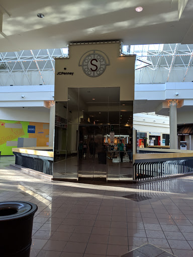 Shopping Mall «ShoppingTown Mall», reviews and photos, 3649 Erie Blvd E, Syracuse, NY 13214, USA
