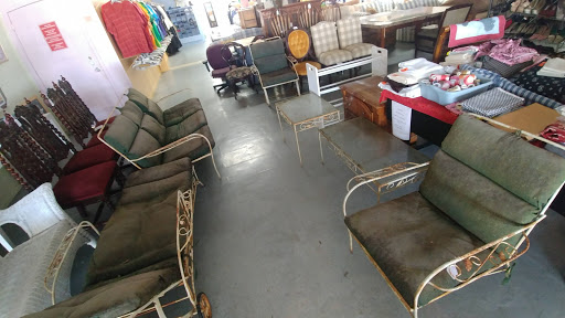 Non-Profit Organization «Youth Alternatives Thrift Shop», reviews and photos, 3103 West Ave, San Antonio, TX 78213, USA