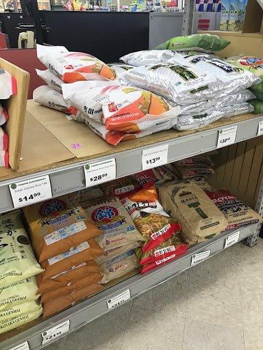 Shopping Mall «Fubonn Shopping Center», reviews and photos, 2850 SE 82nd Ave #80, Portland, OR 97266, USA