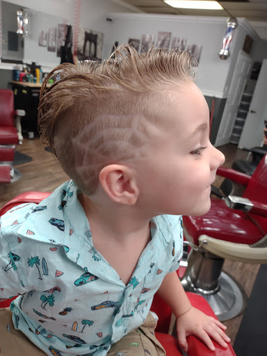 Barber Shop «Upper Cutz Hair Studio», reviews and photos, 3883 N Lecanto Hwy, Beverly Hills, FL 34465, USA