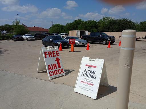 Tire Shop «Discount Tire Store - Leon Valley, TX», reviews and photos, 6221 Bandera Rd, Leon Valley, TX 78238, USA