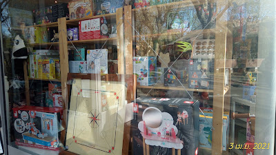 AUX GALERIES - Jouets-Jeux et Maroquinerie à Lavaur