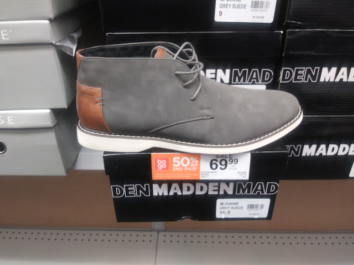 Shoe Store «Rack Room Shoes», reviews and photos, 9600 S Interstate Hwy 35 N100, Austin, TX 78748, USA