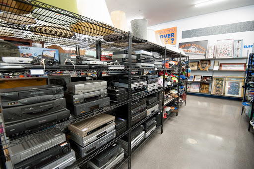 Thrift Store «Yuma Frontage Goodwill Retail Store & Donation Center», reviews and photos