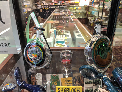 Tobacco Shop «Mellow Mood Pipe & Tobacco», reviews and photos, 4119 SE Hawthorne Blvd, Portland, OR 97214, USA