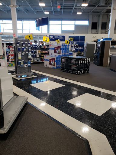 Electronics Store «Best Buy», reviews and photos, 5555 Glenway Ave #550, Cincinnati, OH 45238, USA