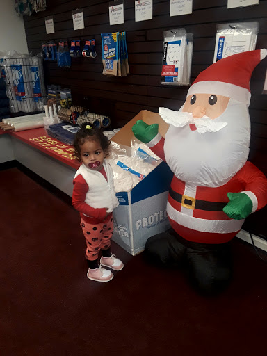 Self-Storage Facility «American Self Storage», reviews and photos, 4551 Eisenhower Ave, Alexandria, VA 22304, USA