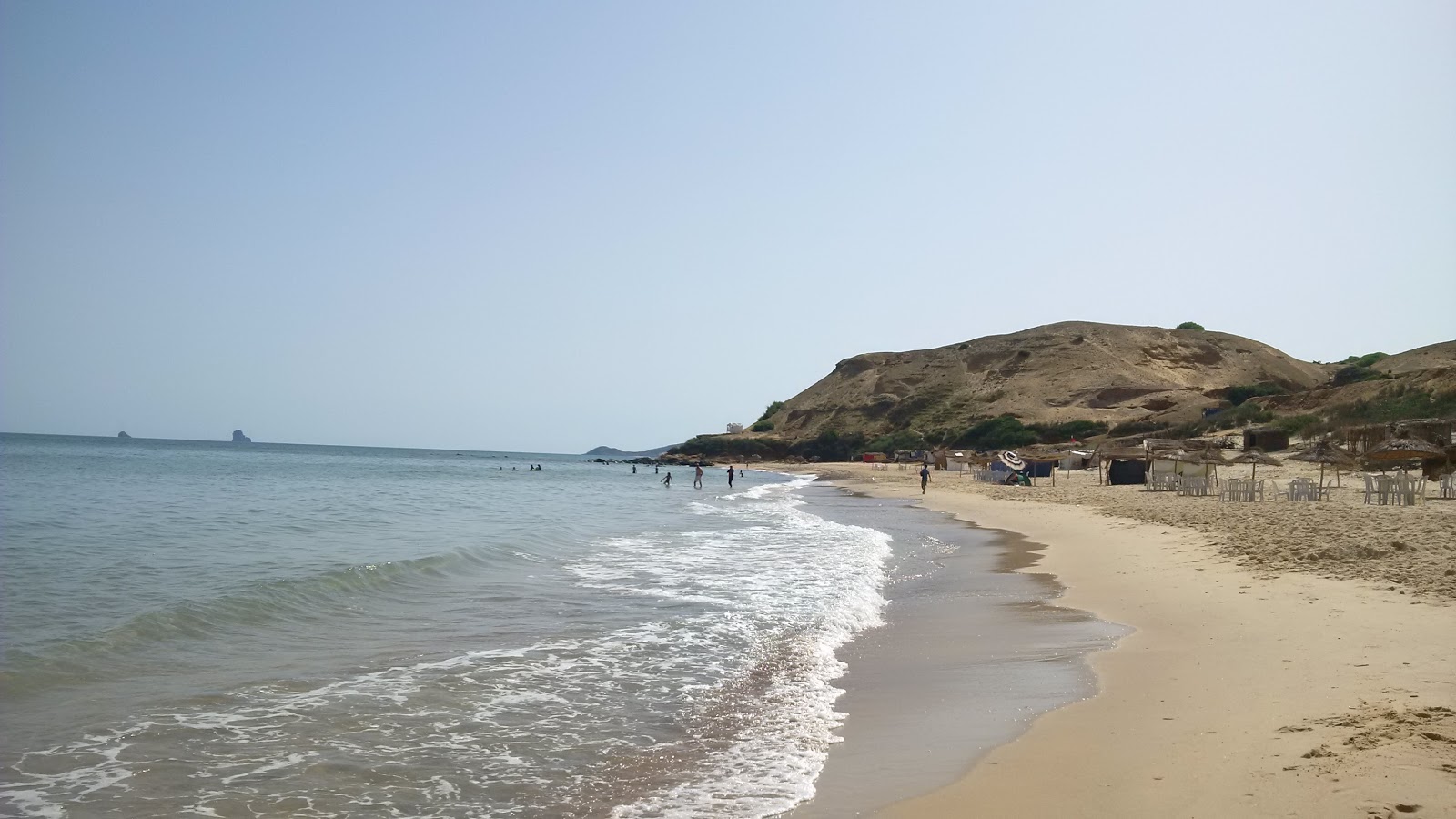 Foto von Louka's Beach mit lange bucht