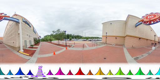 Movie Theater «Regal Galleria Mall Stadium 16», reviews and photos, 2001 S Rd, Poughkeepsie, NY 12601, USA