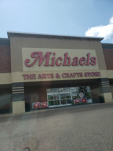 Craft Store «Michaels», reviews and photos, 8565 Columbine Rd, Eden Prairie, MN 55344, USA