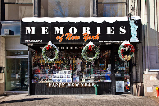 Shops where to buy souvenirs in New York