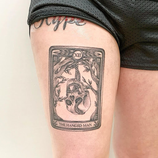 Explore ladies neck tattoo ideas, creative tattoo ideas in Bensalem, available at Oracle tattoo gallery