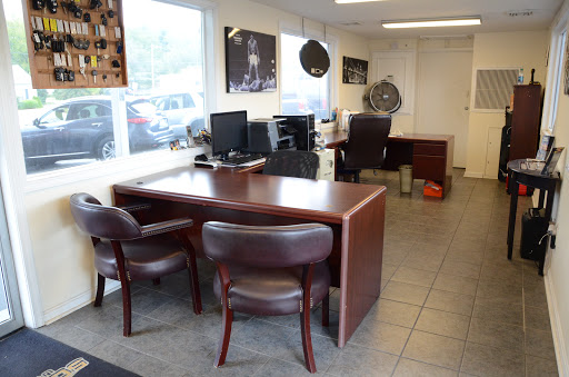 Used Car Dealer «502 Motoring», reviews and photos, 11720 Shelbyville Rd, Louisville, KY 40243, USA