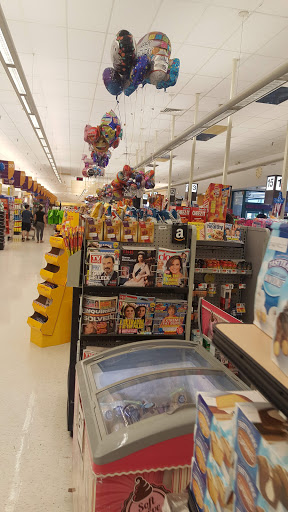 Grocery Store «Giant Food», reviews and photos, 10480 Campus Way S, Kettering, MD 20774, USA